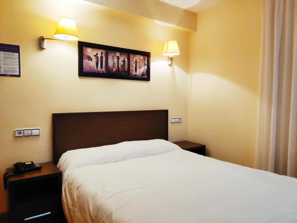 Hotel Santa Catalina By Bossh Hotels อาโกรูญา ภายนอก รูปภาพ