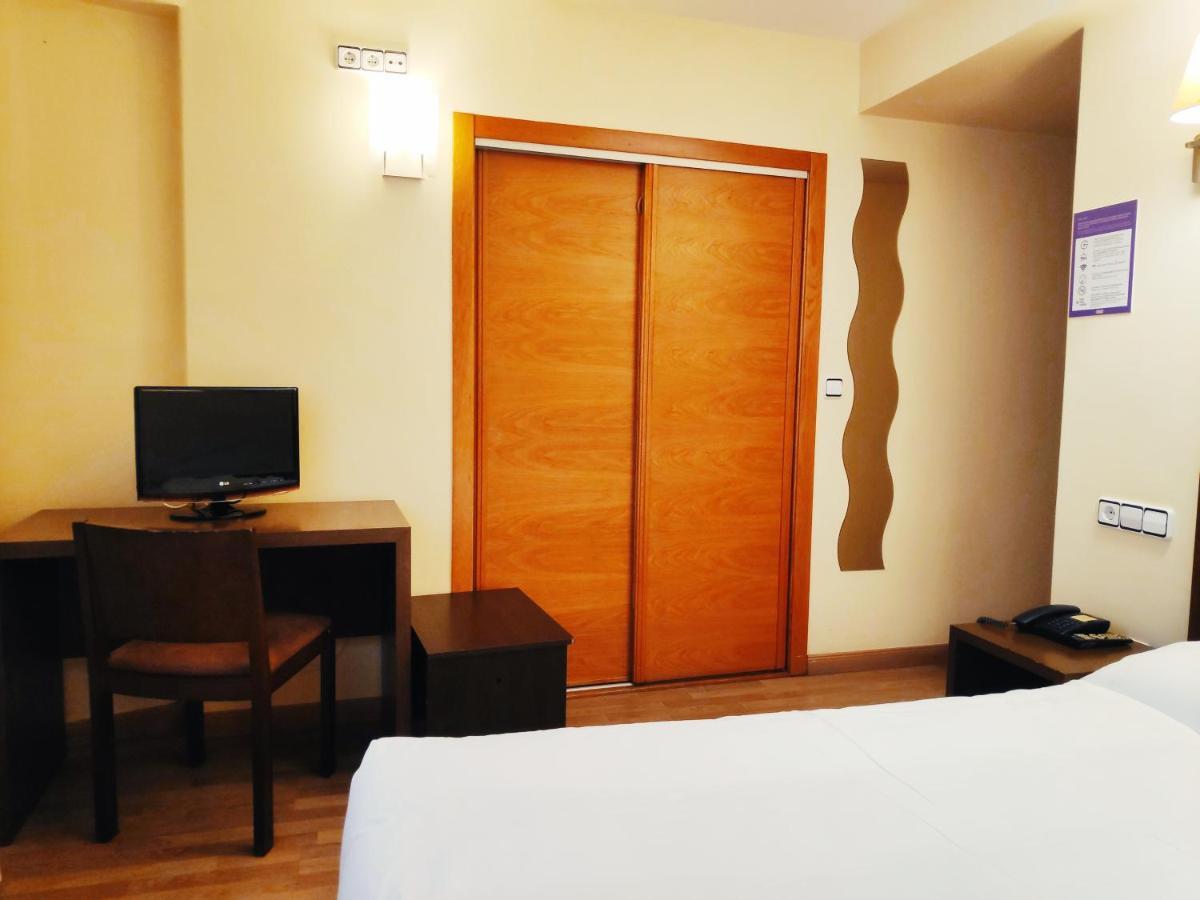 Hotel Santa Catalina By Bossh Hotels อาโกรูญา ภายนอก รูปภาพ